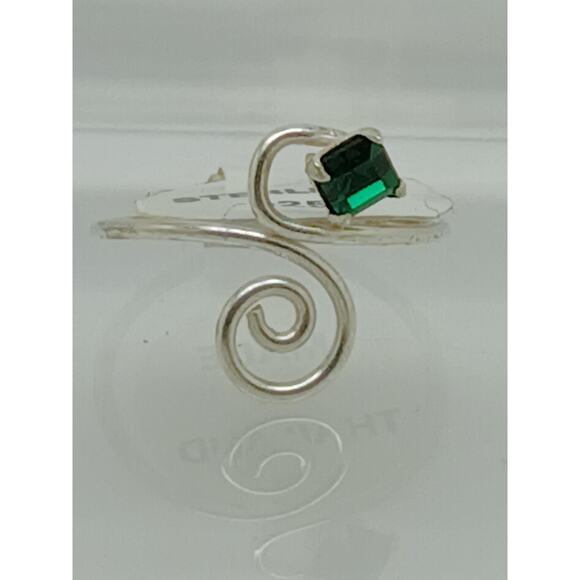 Sterling Silver Sexy Emerald Green Crystal Rhinestone Toe Ring - Adjustable Size - Picture 3 of 9